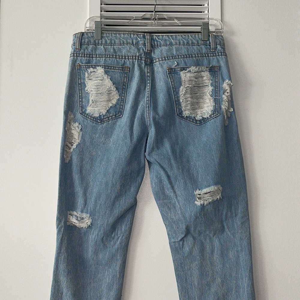 Signature 8 Distressed Jeans - Light Wash - Picture 4 of 5